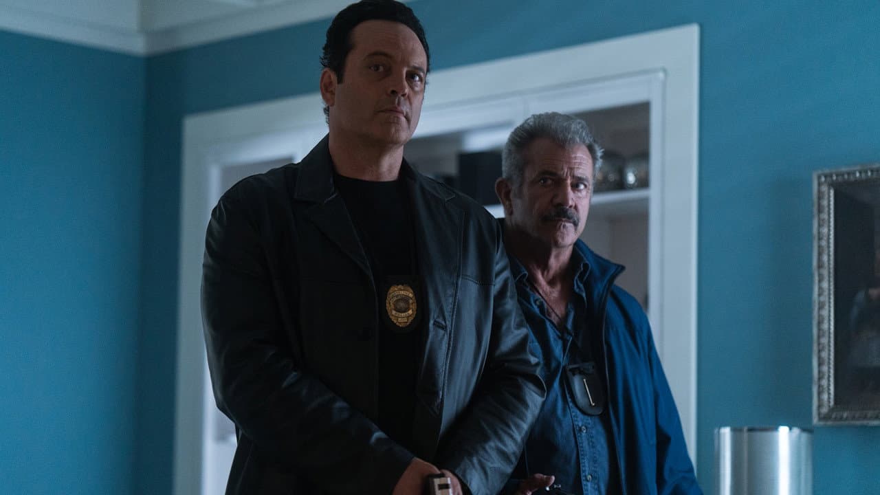 Dragged Across Concrete still 6