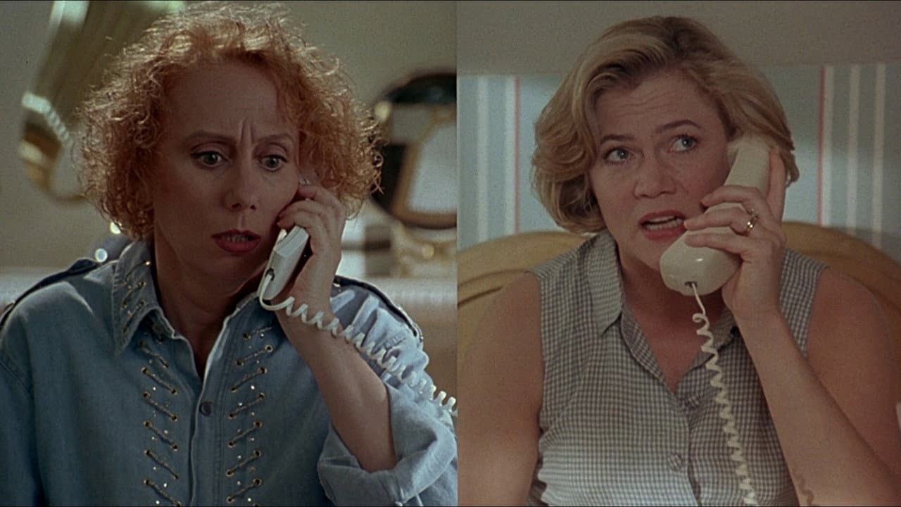 Serial Mom still 6