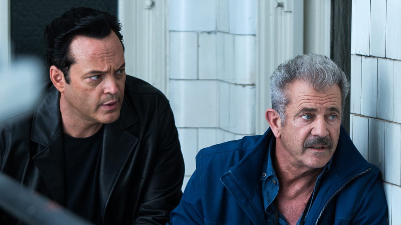 Dragged Across Concrete still 7