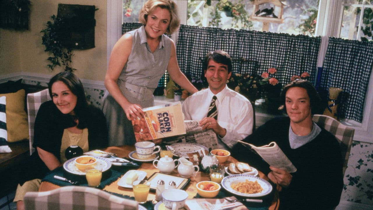Serial Mom still 4