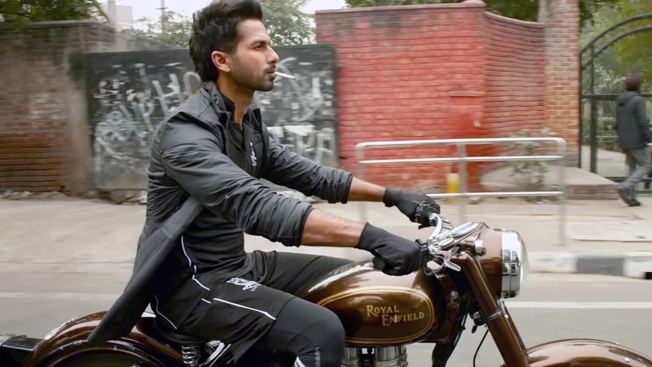 Kabir Singh still 8