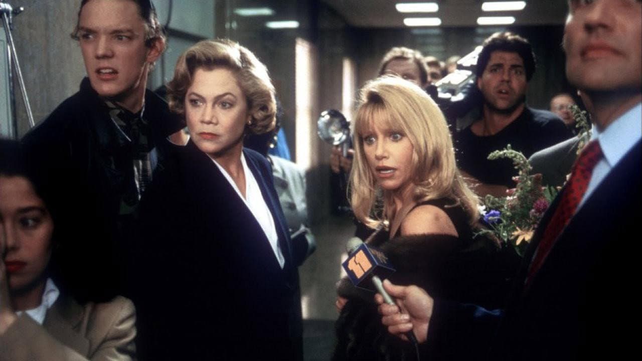 Serial Mom still 7