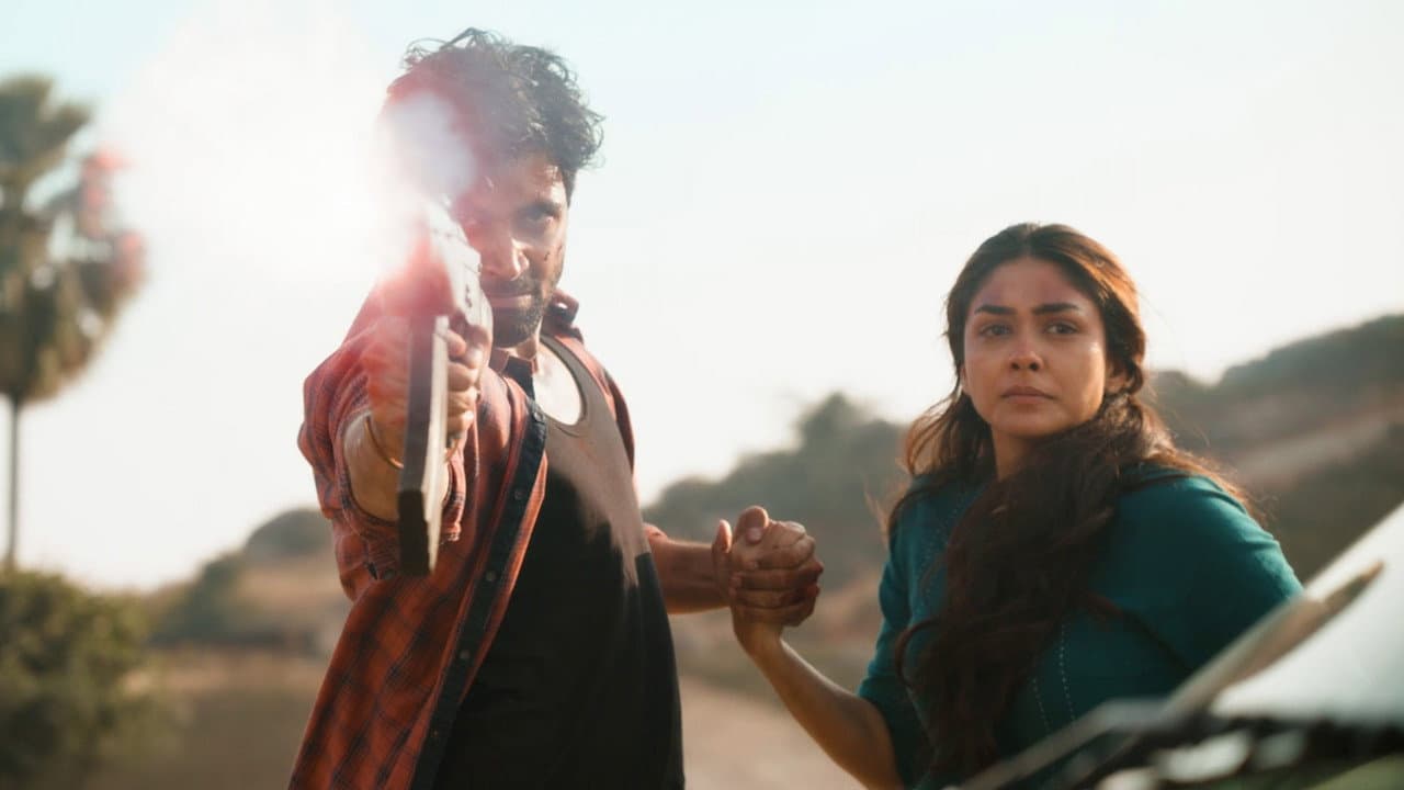 Dacoit still 8