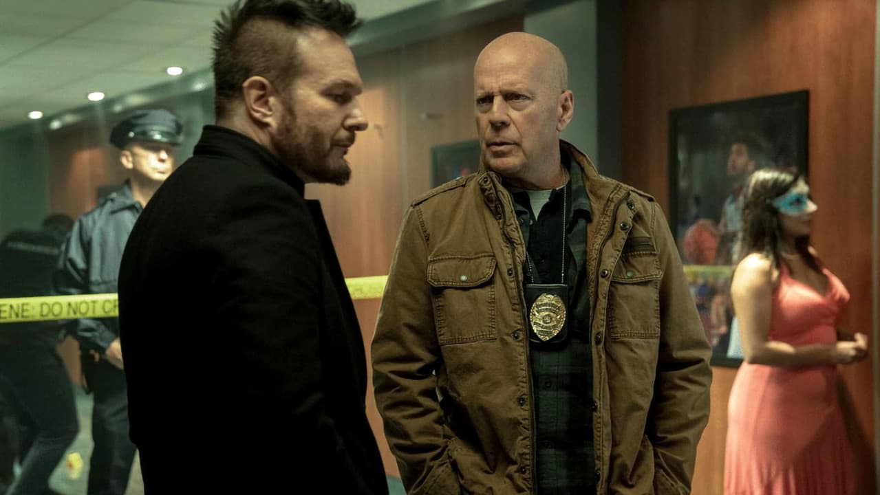 Detective Knight: Rogue still 7