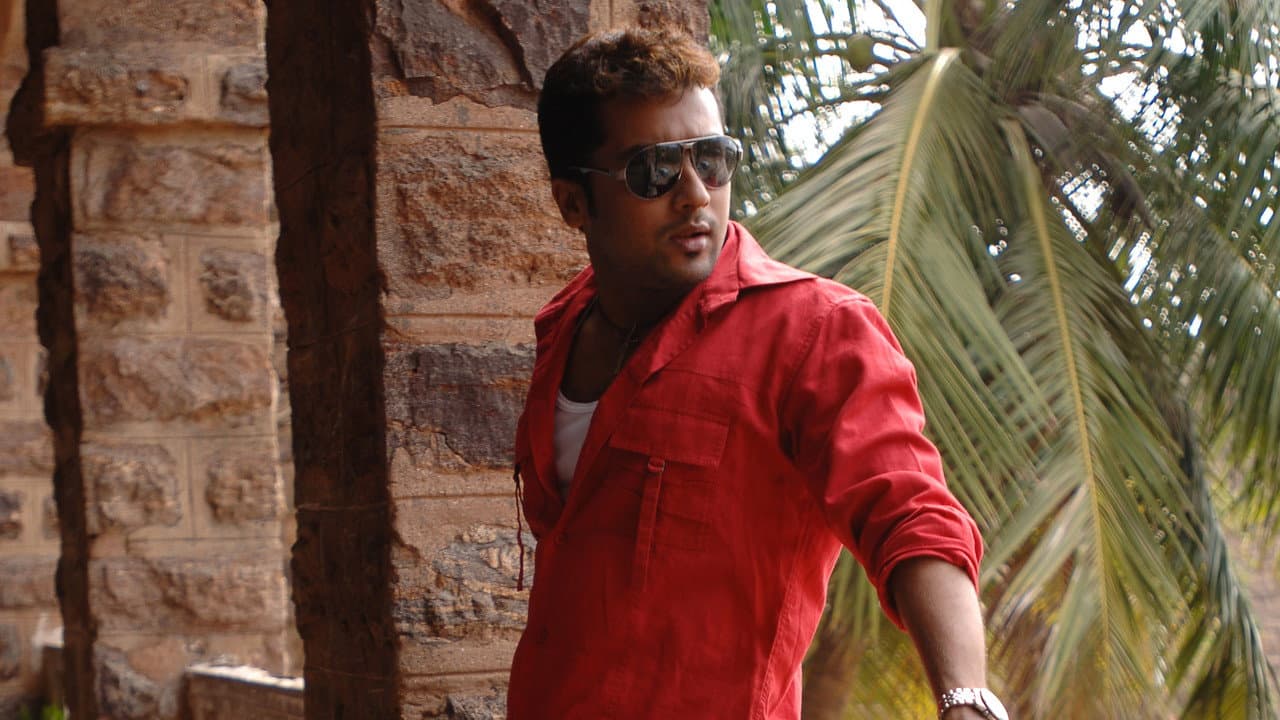 Sillunu Oru Kaadhal still 5
