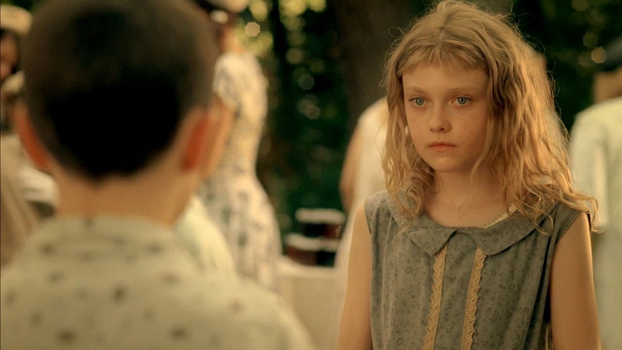 Hounddog still 6