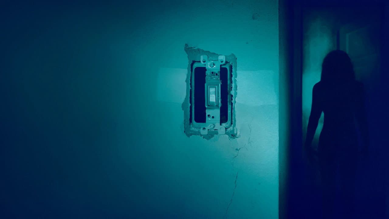 Lights Out still 1
