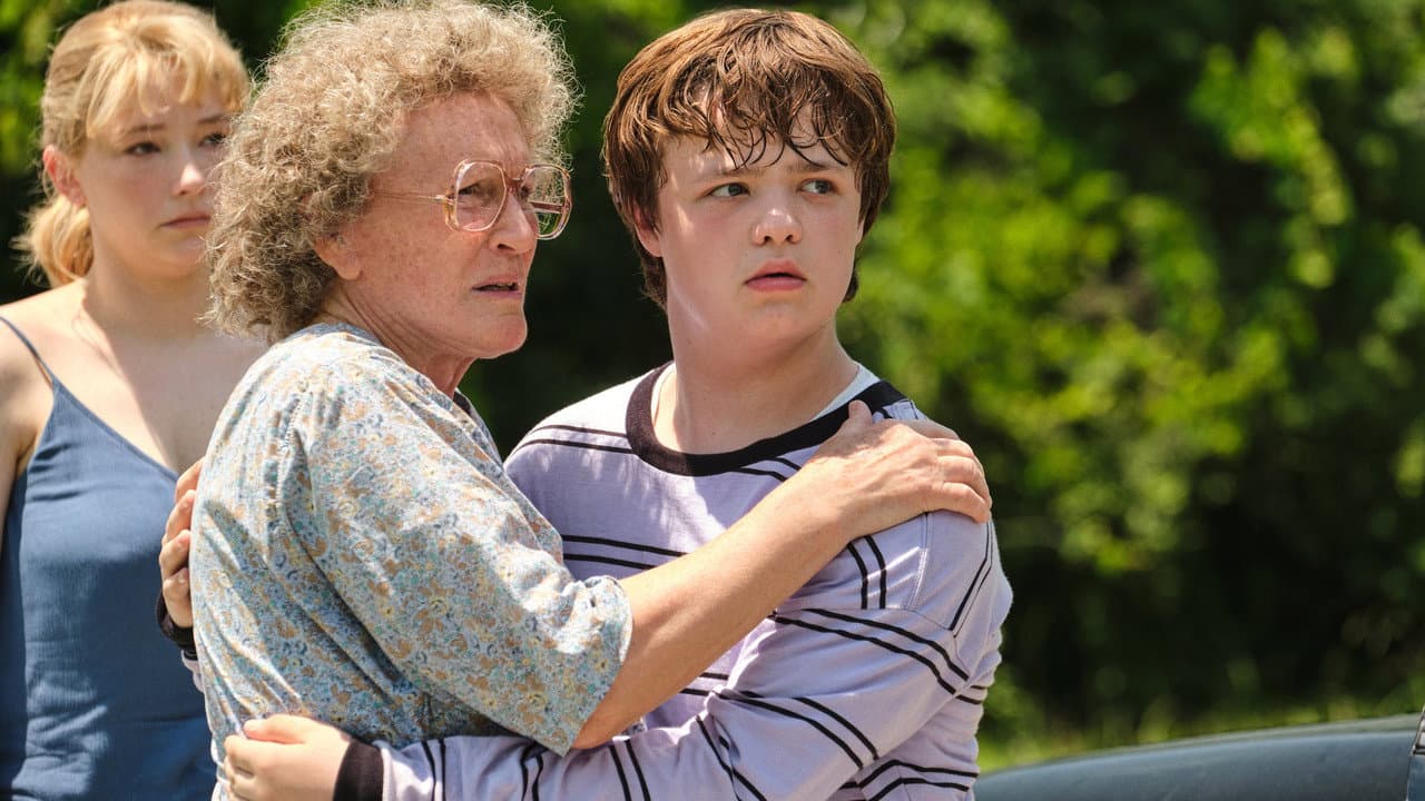 Hillbilly Elegy still 4