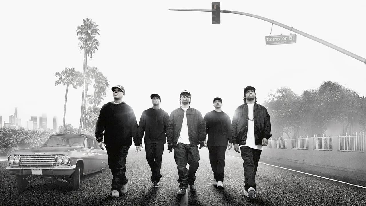 Straight Outta Compton still 3